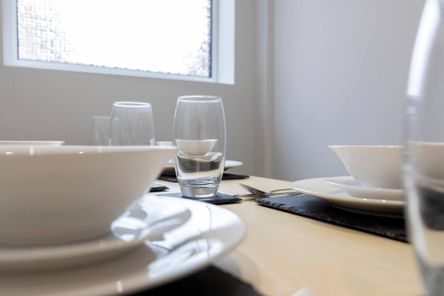 Modern 2 Bedroom Perfect For Family Friends And Workers Саут-Шилдс Екстер'єр фото