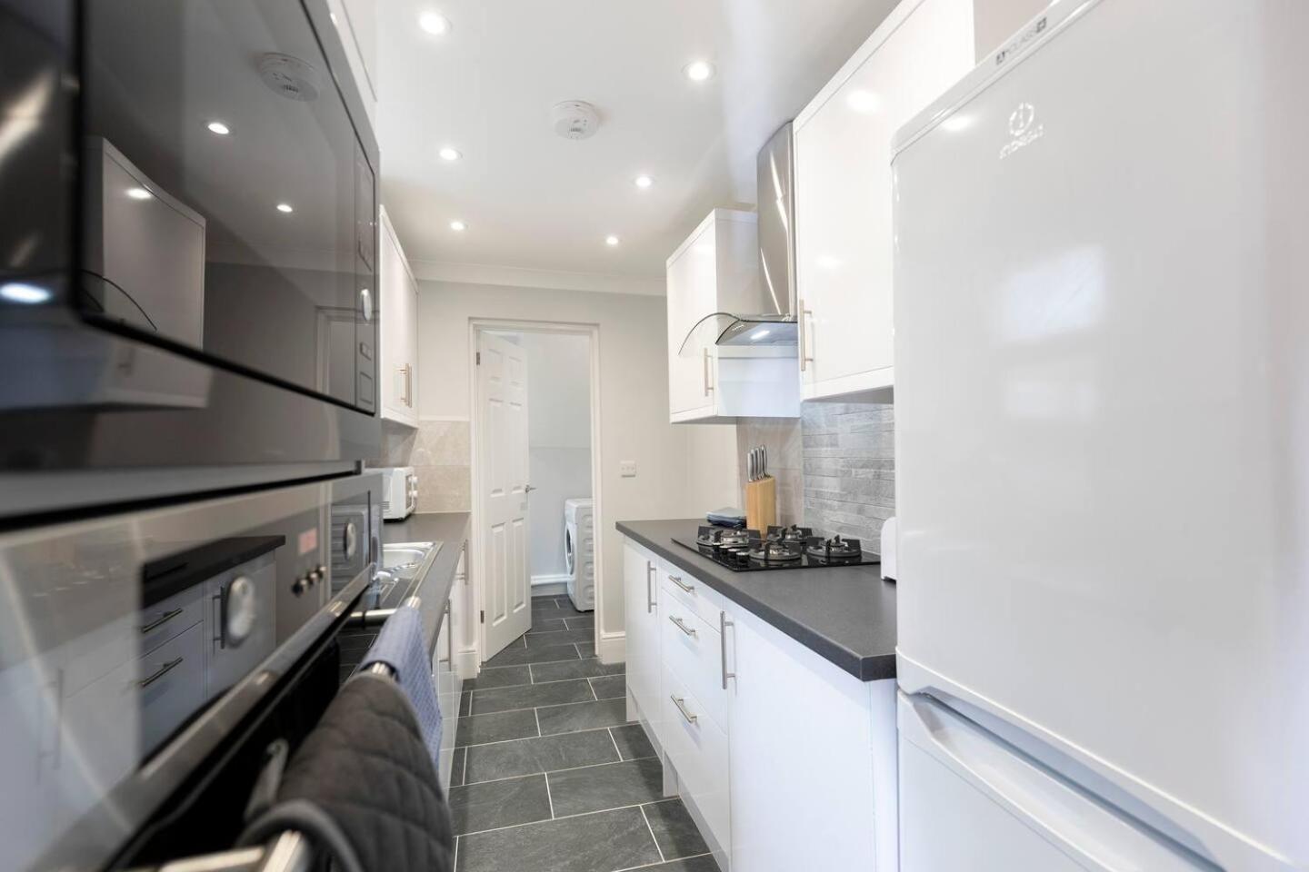 Modern 2 Bedroom Perfect For Family Friends And Workers Саут-Шилдс Екстер'єр фото