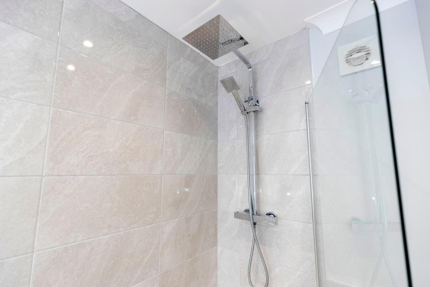 Modern 2 Bedroom Perfect For Family Friends And Workers Саут-Шилдс Екстер'єр фото