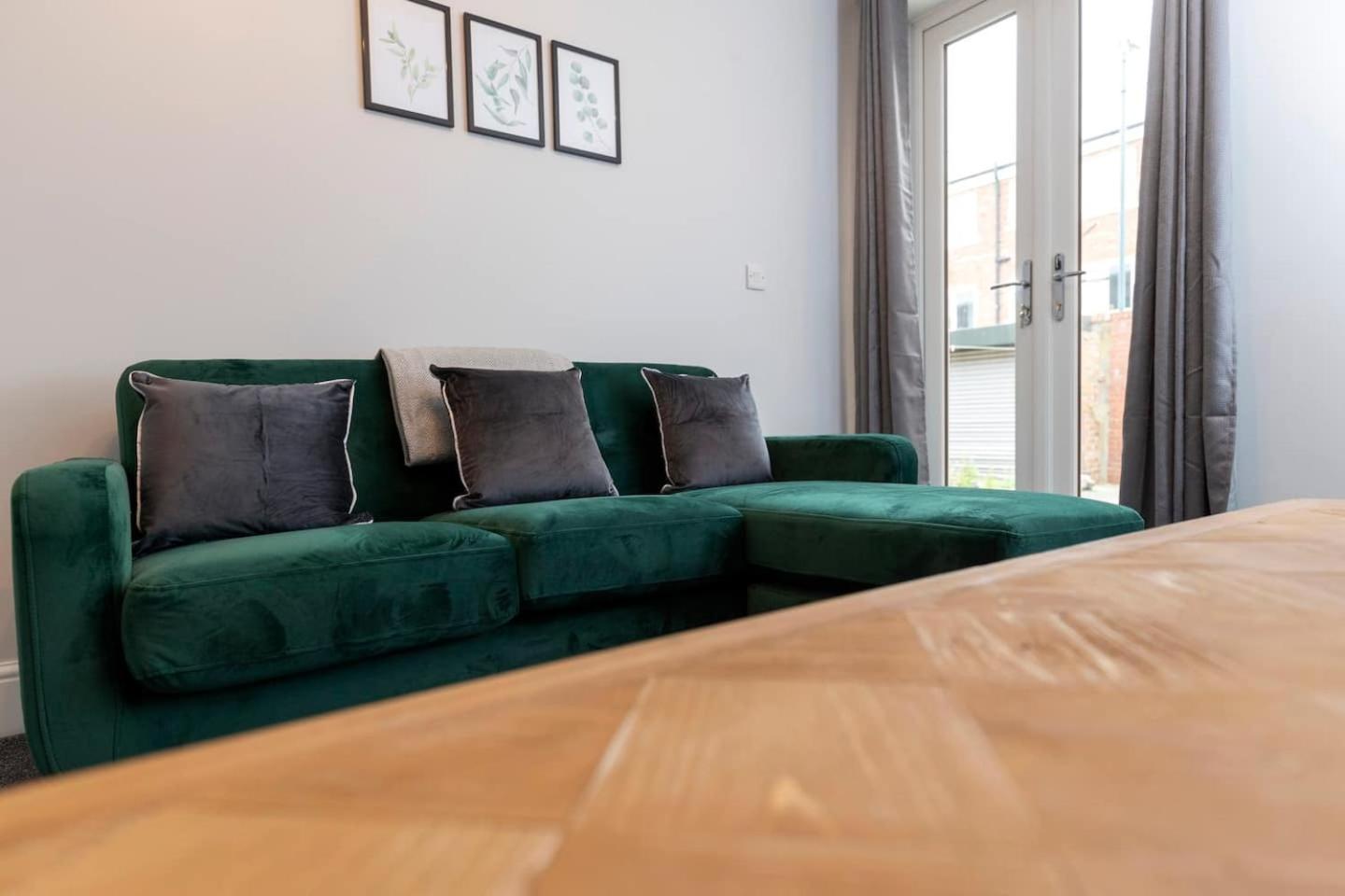 Modern 2 Bedroom Perfect For Family Friends And Workers Саут-Шилдс Екстер'єр фото