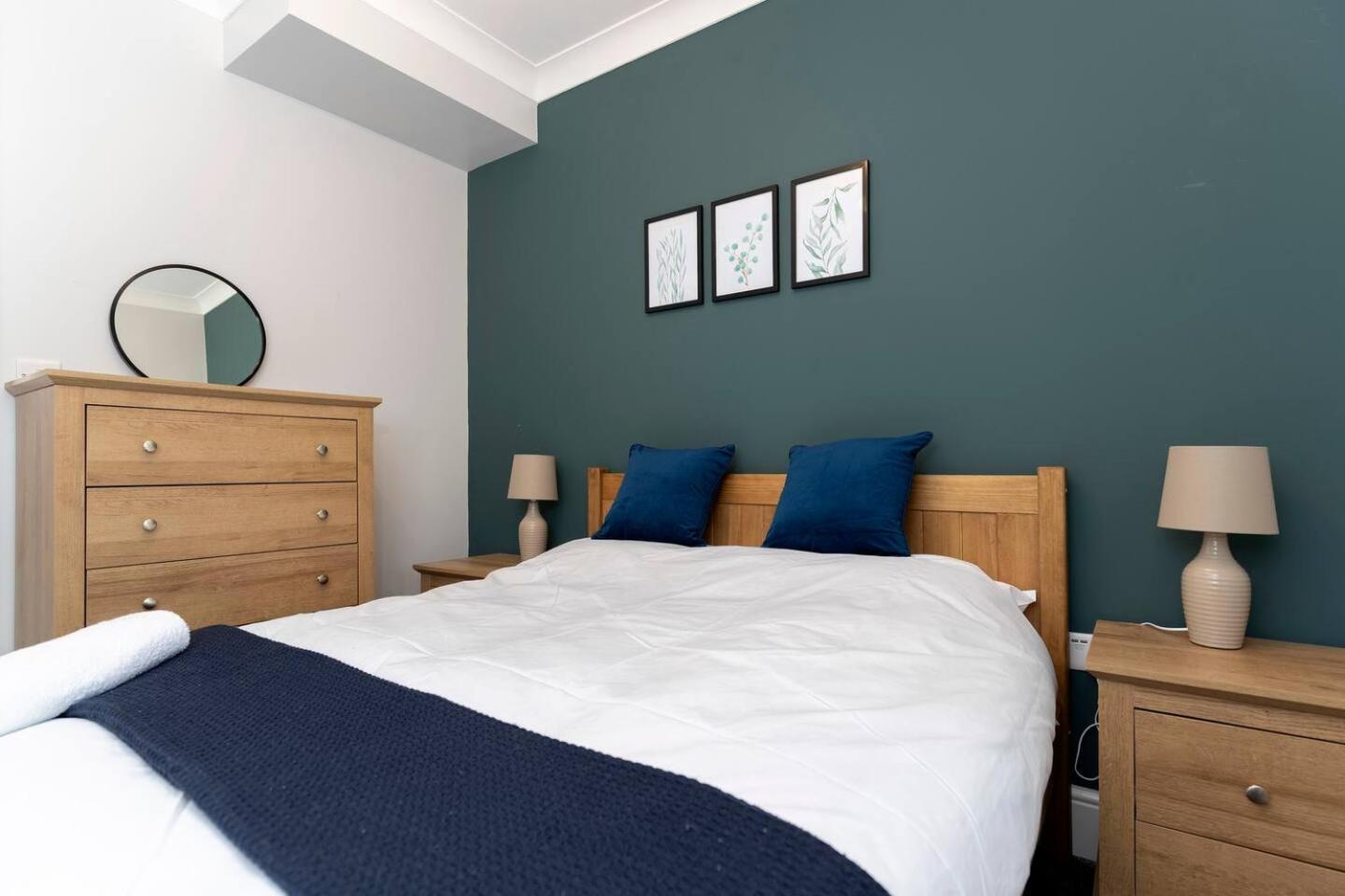 Modern 2 Bedroom Perfect For Family Friends And Workers Саут-Шилдс Екстер'єр фото