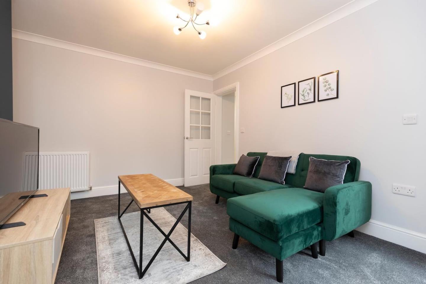 Modern 2 Bedroom Perfect For Family Friends And Workers Саут-Шилдс Екстер'єр фото